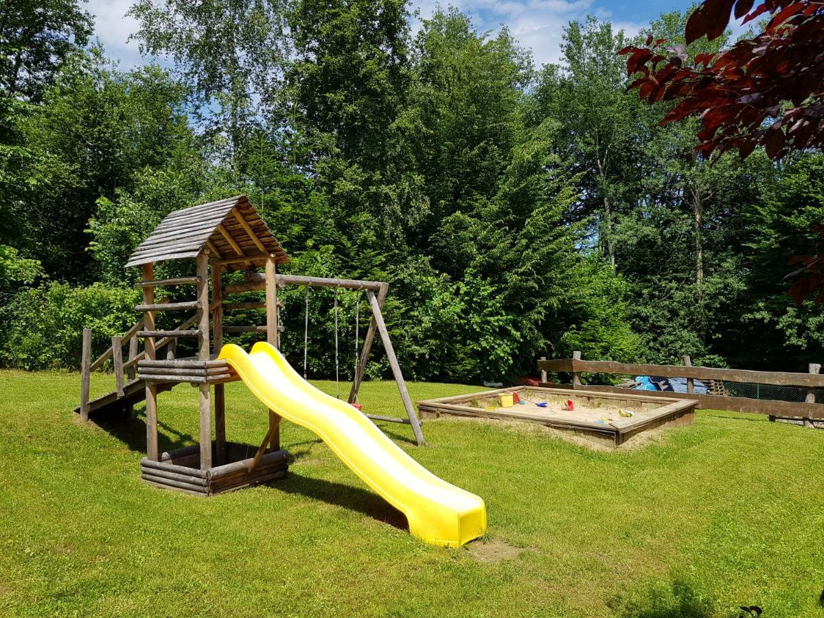 Caloroczne Domki Nad Zatoka Polańczyk Buitenkant foto